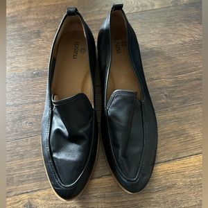 Susina Black loafer W6.5